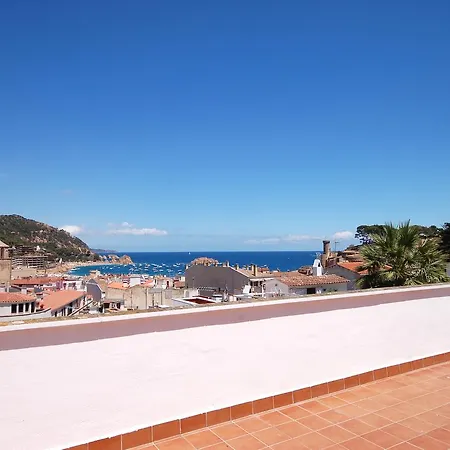 Lets Holidays Big Terrace House And 2 Parking