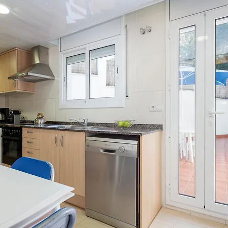 Holiday home Lets Holidays Big Terrace House And 2 Parking