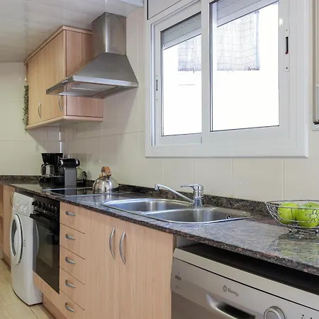 Holiday home Lets Holidays Big Terrace House And 2 Parking *