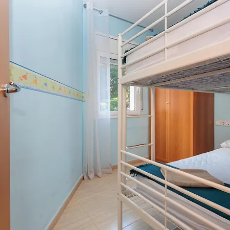 Lets Holidays Big Terrace House And 2 Parking Holiday home